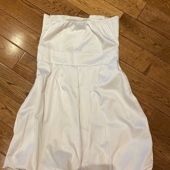 Mini bubble dress - Picture 2 of 3